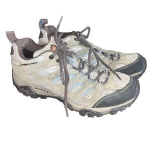 Merrell hiking shoes size 8.5